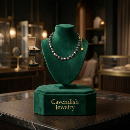 Élise Pearl Necklace